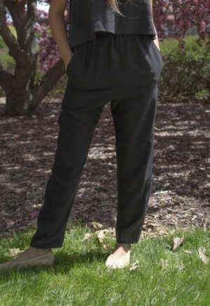Front closeup view of straight size model in Easy Tapered Pant in Black Lyocell