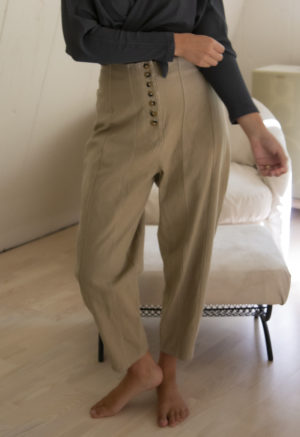 Front view of straight size model in Artist Pant in Nomad Hemp.