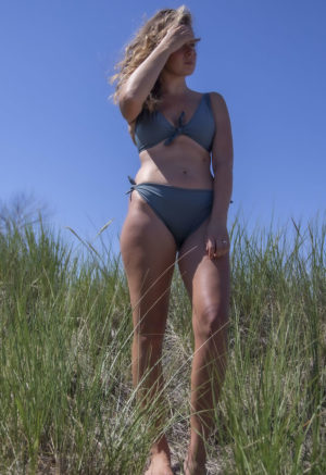 Front view of straight size model wearing Tie Bikini Bottoms in Storm