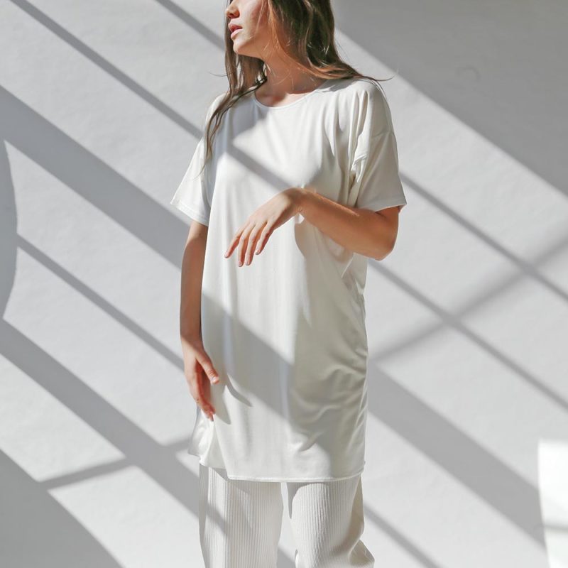 Front view of straight size model wearing White HDH Basics Tee Dress.