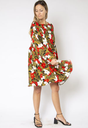 Front view of straight size model wearing Island Floral Short Oversized Dress.