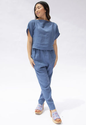 Front view of straight size model wearing Denim Linen Boatneck Cropped Top.
