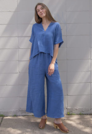 Front view of straight size model wearing Denim Linen Extra Wide-Leg Pant.