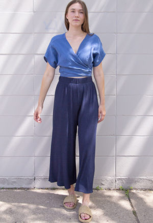 Front view of straight size model wearing Navy Extra Wide-Leg Rib Pant.