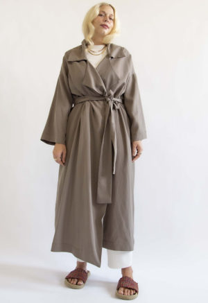 Front view of straight size model wearing Stone Lyocell/Linen Oversized Lapel Coat.