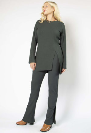 Front view of straight size model wearing Blue Spruce Flare Rib Pant.