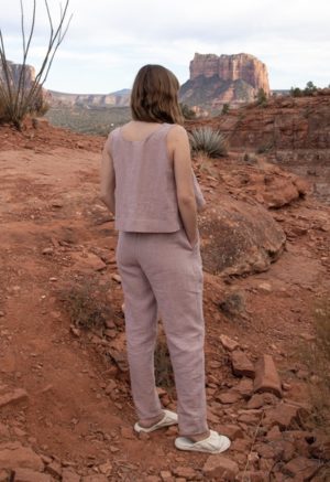 Back view of straight size model wearing Nutmeg Linen Easy Tapered Pant.
