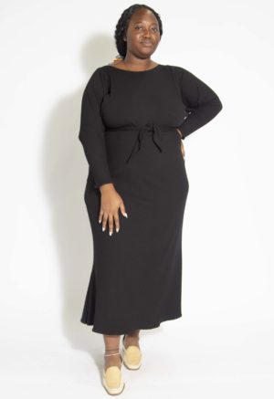 Front view of plus size model wearing Black Rib Everything Dress.