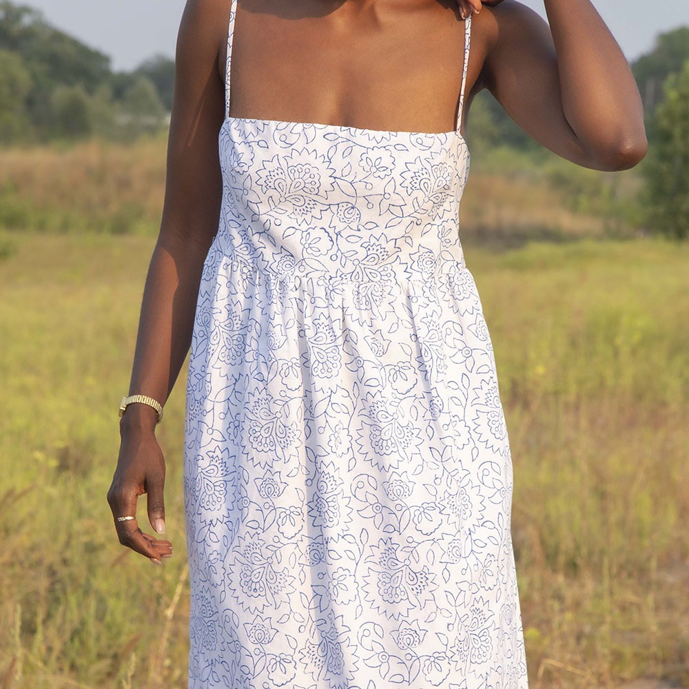 LOOKING MY WAY WOVEN MIDI DRESS
