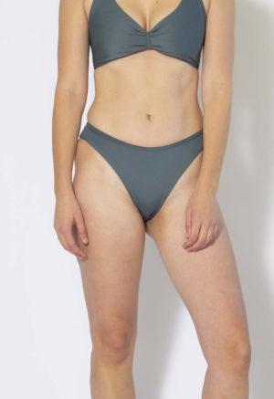 Front view of straight size model wearing Storm High Rise Bikini Bottoms.