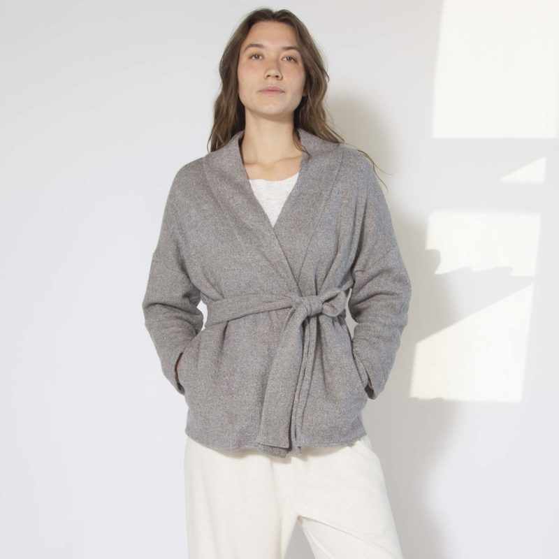 Front view of straight size model wearing Light Gray Open Jacket.