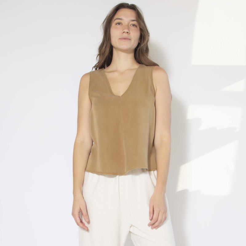 Front view of straight size model wearing Camel Swing Tank.