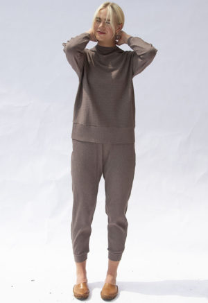 Front view of straight size model wearing Mauve Rib Jogger Pant.